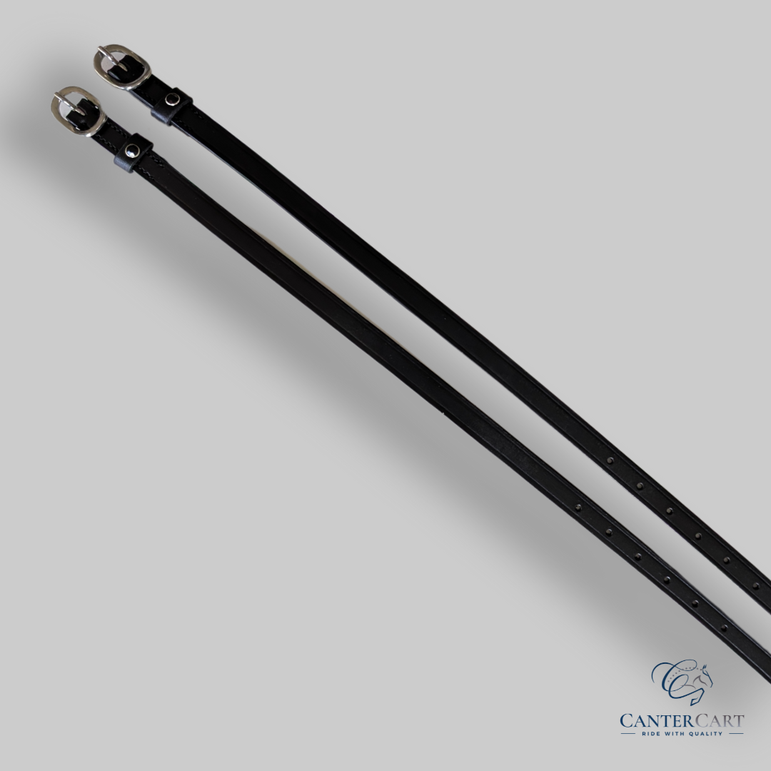 Elegant Leather Spur Straps with Strass Stone